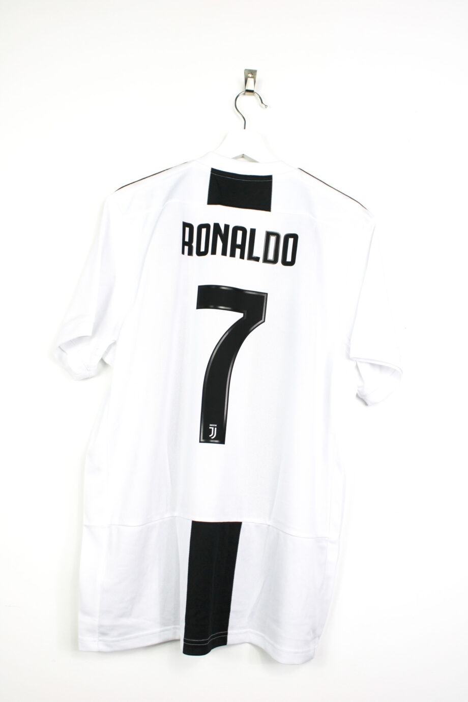 2018-19 Juventus *BNWT* home jersey (#7 RONALDO) - XL